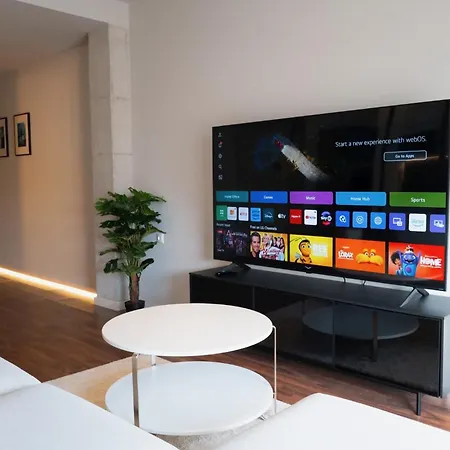 Apartman Moderno Piso Centrico Y Equipado